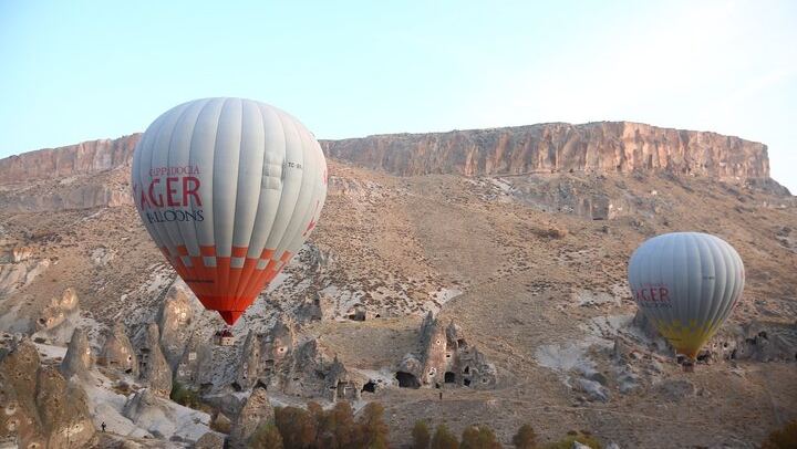 Soganli Valley Sunrise Balloon Ride with Hotel Pickup (2/6)