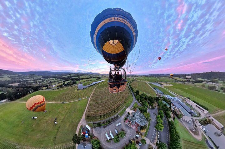 Sunrise Hot Air Balloon Flight over Yarra Valley + Breakfast