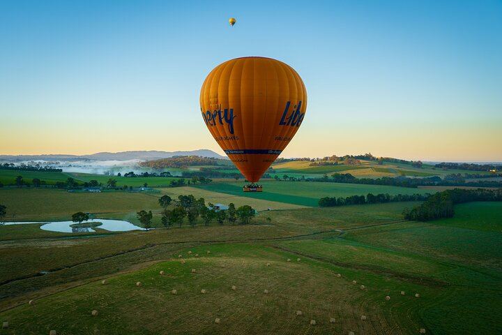 Sunrise Hot Air Balloon Flight over Yarra Valley + Breakfast