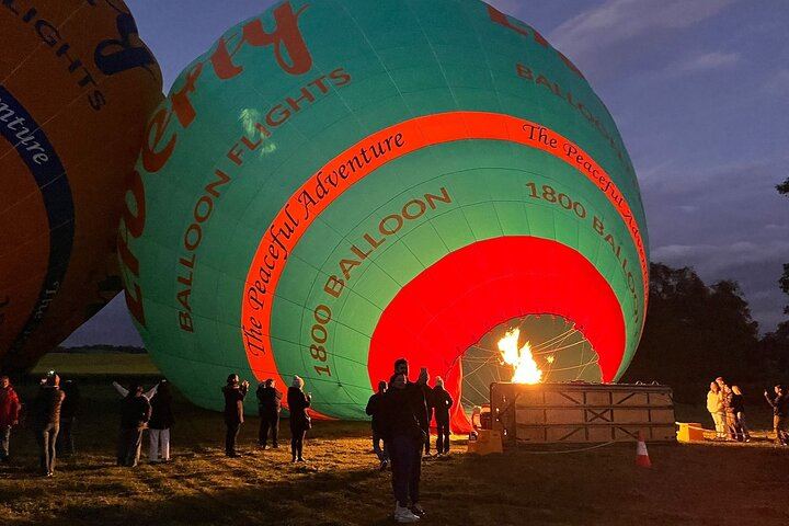 Sunrise Hot Air Balloon Flight over Yarra Valley + Breakfast