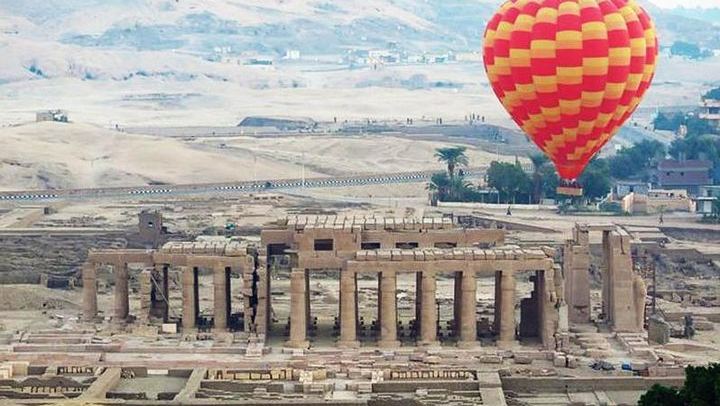 Sunrise VIP Hot Air Balloon Ride in Luxor