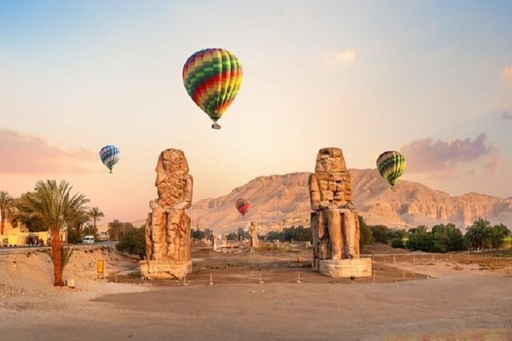 Sunrise VIP Hot Air Balloon Ride in Luxor
