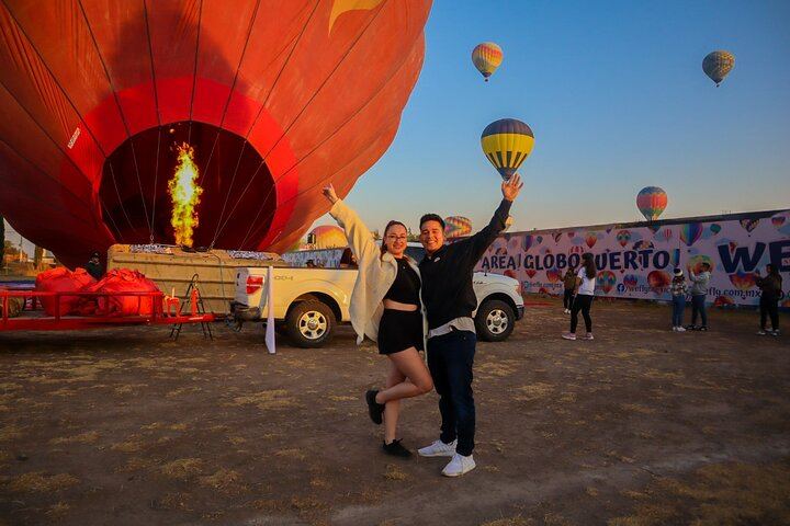 Teotihuacán Hot Air Balloons from We Fly