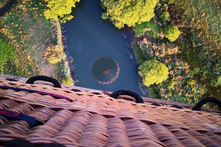To share with family or friends, a balloon flight