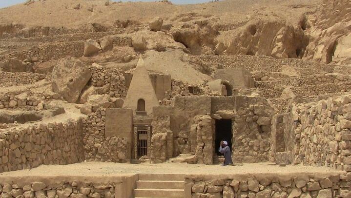 Tour with Balloon Ride and Visit West Bank Temples in Luxor