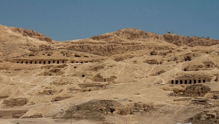 Tour with Balloon Ride and Visit West Bank Temples in Luxor