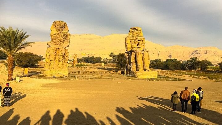 Tour with Balloon Ride and Visit West Bank Temples in Luxor