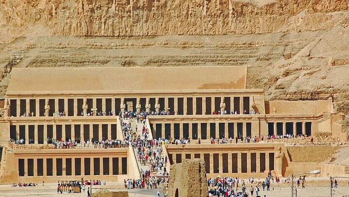 Tour with Balloon Ride and Visit West Bank Temples in Luxor