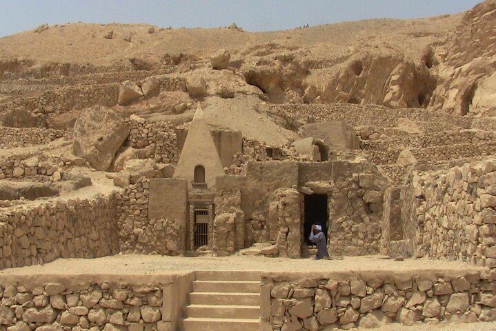 Tour with Balloon Ride and Visit West Bank Temples in Luxor