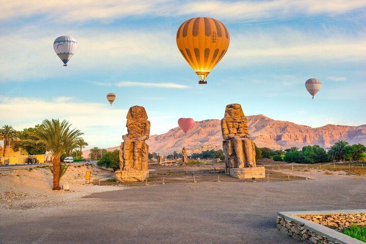 Tour with Balloon Ride and Visit West Bank Temples in Luxor