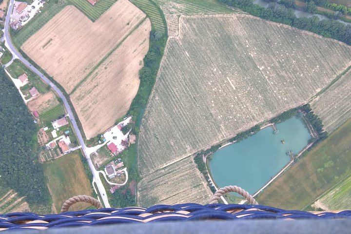 Umbria: Hot Air Balloon flight With Brunch + Spello guided tour