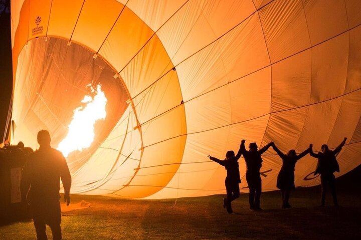 Yarra Valley Balloon Flight + Breakfast & Melbourne Pickup