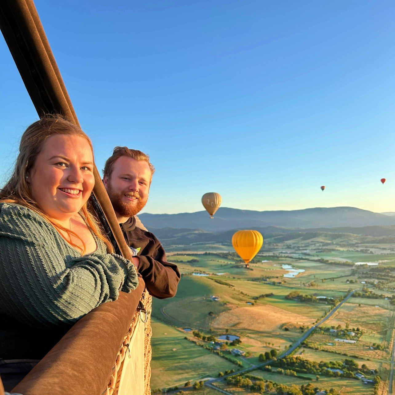 Yarra Valley Morning Hot Air Balloon Flight with Transfer