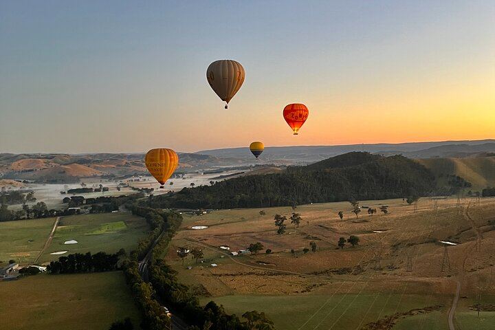 Yarra Valley Sunrise Balloon Flight with GoPro Photos